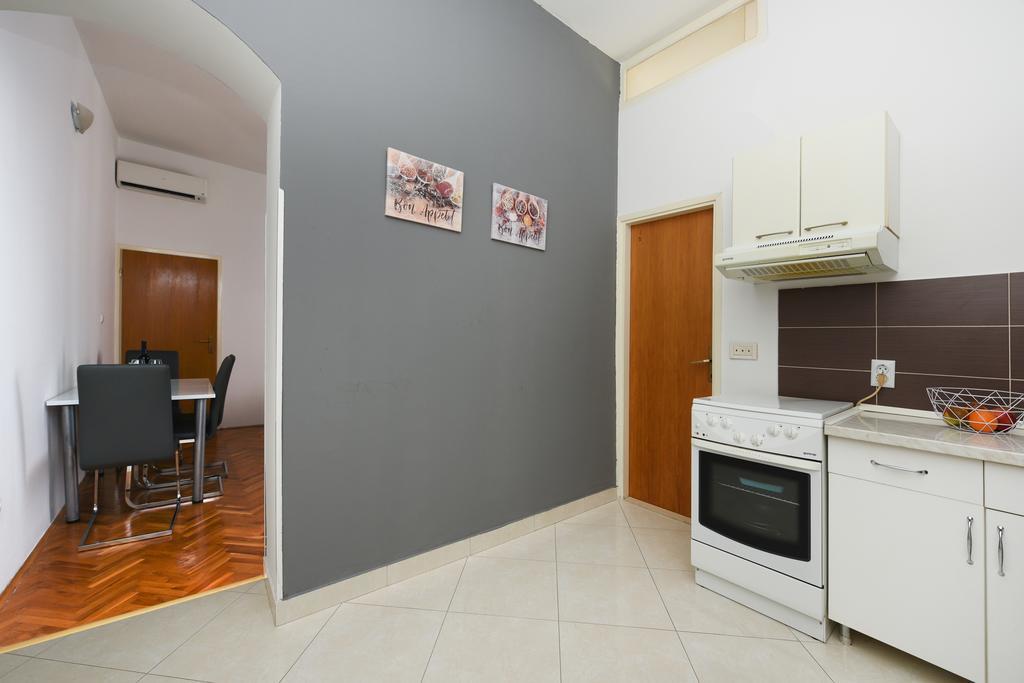 Mosaic Apartments Old Town Zadar Bagian luar foto