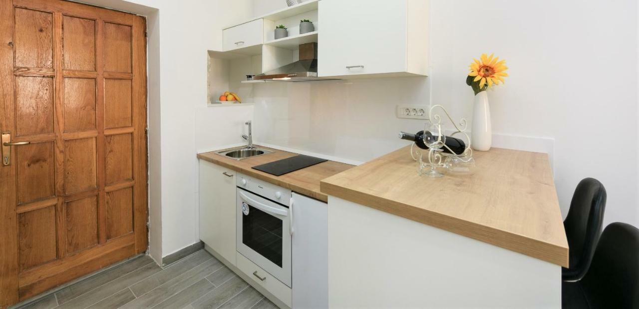 Mosaic Apartments Old Town Zadar Bagian luar foto