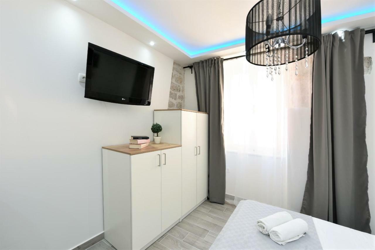 Mosaic Apartments Old Town Zadar Bagian luar foto
